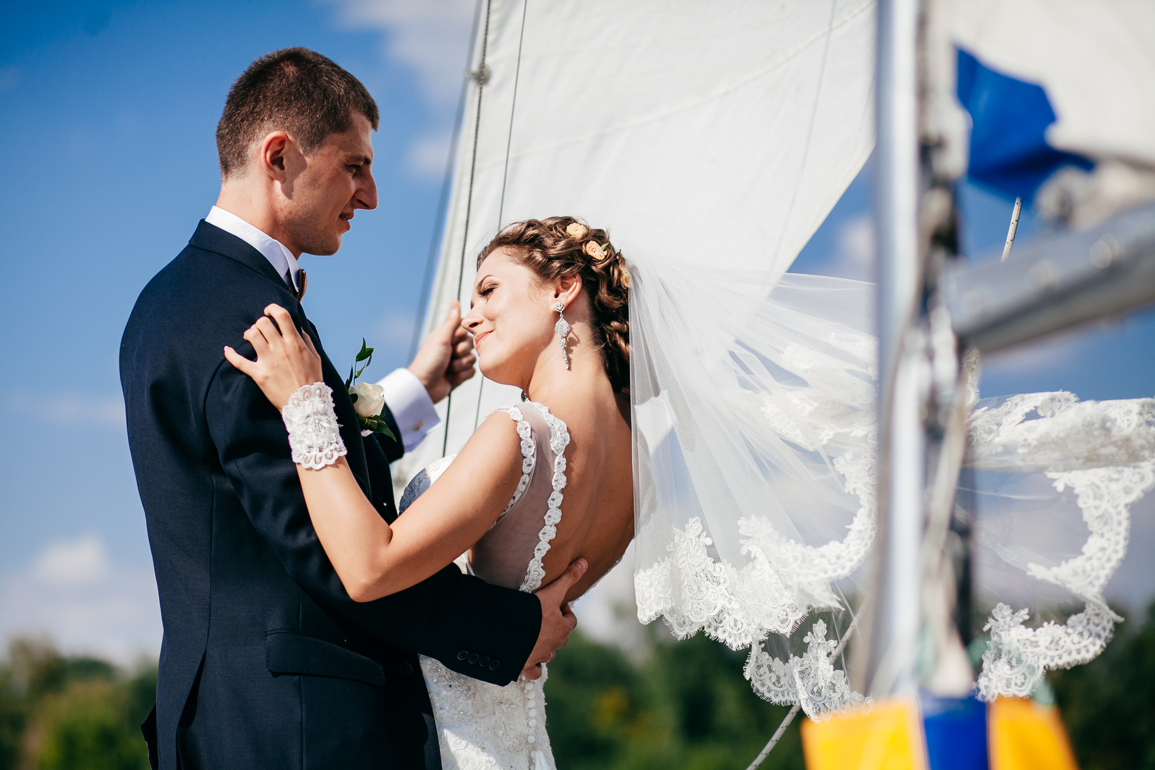 Things You Need To Know About Boat Weddings